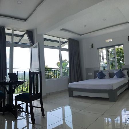 Raveendra Inn Kalpatta Ngoại thất bức ảnh