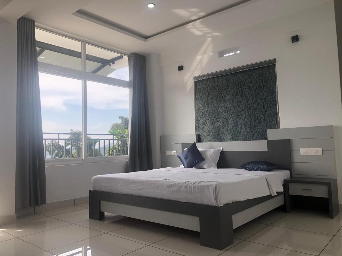 Raveendra Inn Kalpatta Ngoại thất bức ảnh