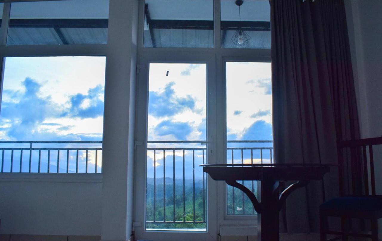 Raveendra Inn Kalpatta Ngoại thất bức ảnh